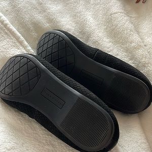 Shoes:  black ballet flats